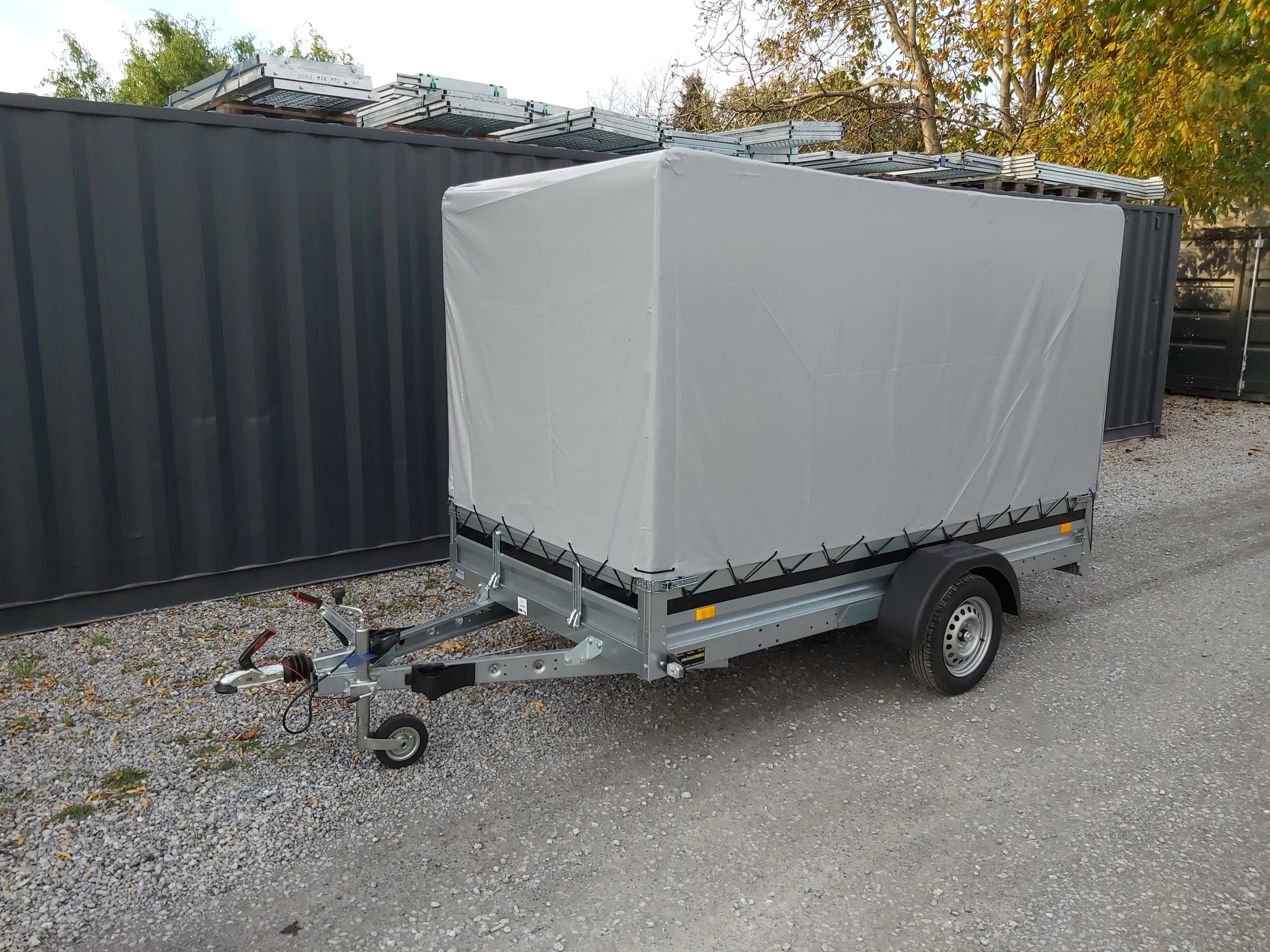 20201031_154723-scaled-1.jpg MARTZ PKW Anhänger Premium+ Trailstar 295x150x35cm 170cm Hochplane (M) 1500kg Frühling Aktion – Image 1